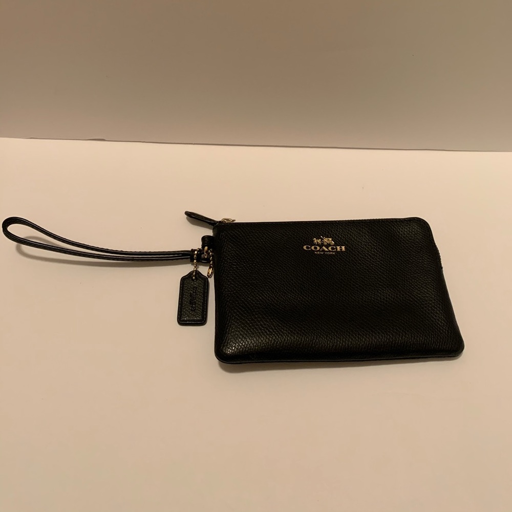 Coach Crossgrain Leather Corner Zip Wristlet Black
